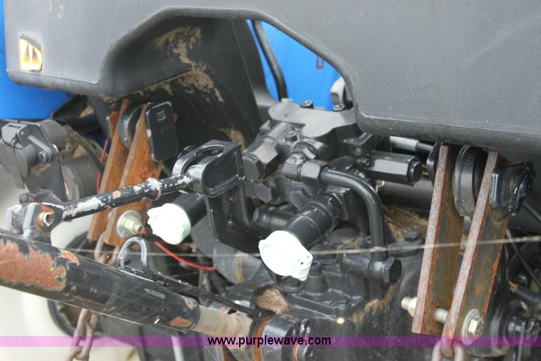 image for item 6266 2007 New Holland TN60A tractor