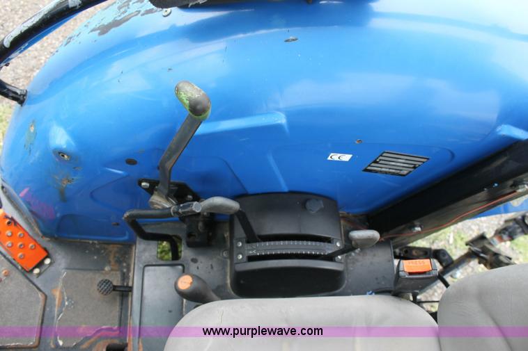 image for item 6267 2003 New Holland TN55 tractor