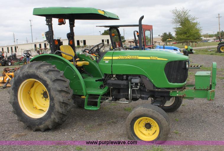 image for item 6268 2007 John Deere 5225 tractor