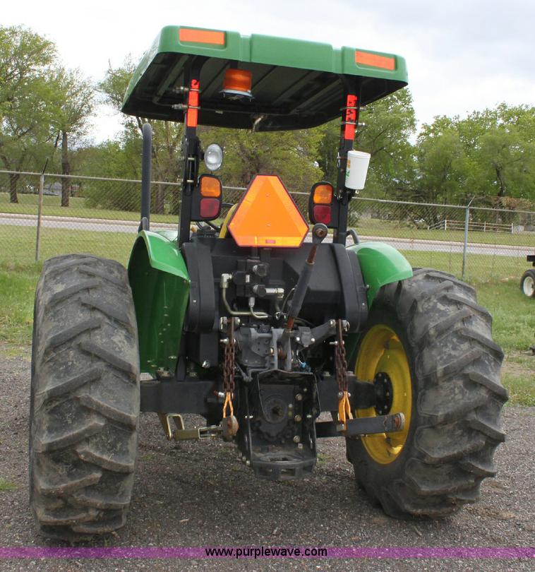 image for item 6268 2007 John Deere 5225 tractor