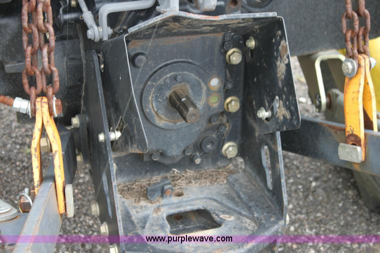 image for item 6268 2007 John Deere 5225 tractor