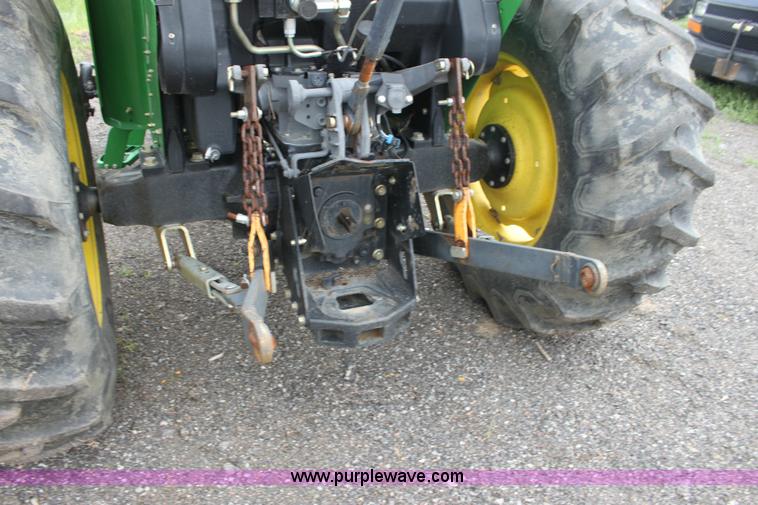 image for item 6268 2007 John Deere 5225 tractor