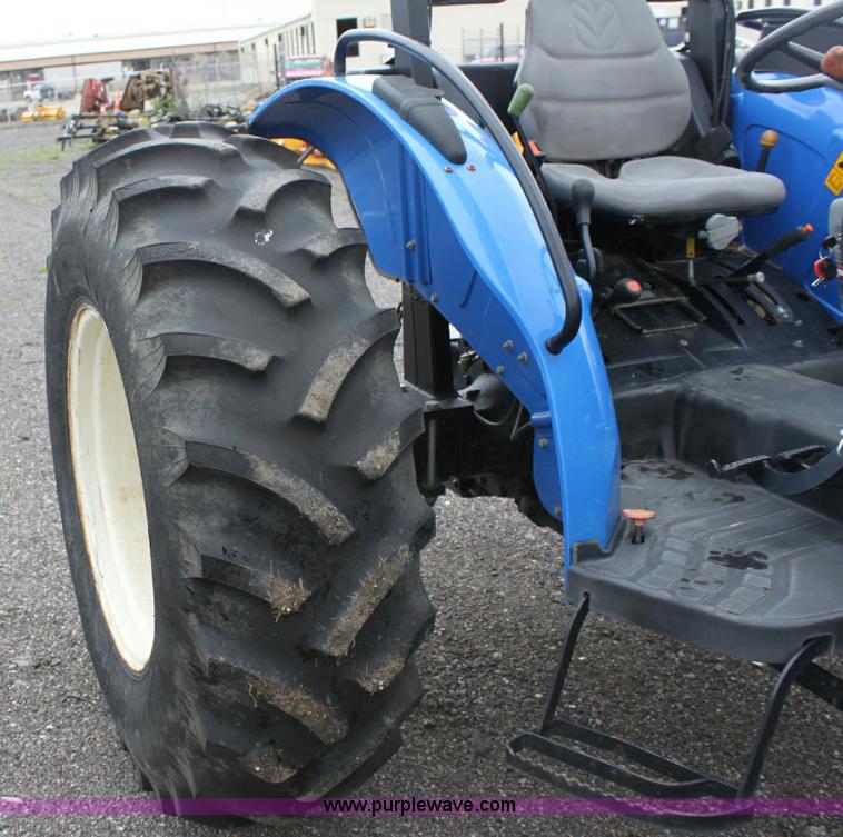image for item 6269 2007 New Holland TN60A tractor