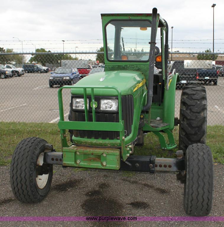 image for item 6276 2005 John Deere 5225 tractor