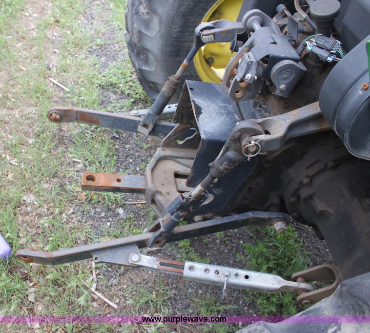 image for item 6276 2005 John Deere 5225 tractor