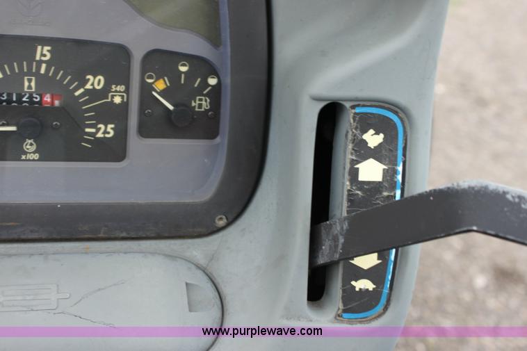 image for item 6278 2000 New Holland TN55 tractor