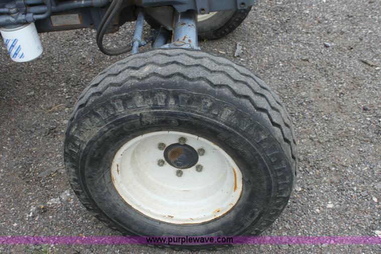 image for item 6279 2000 New Holland TN55 tractor