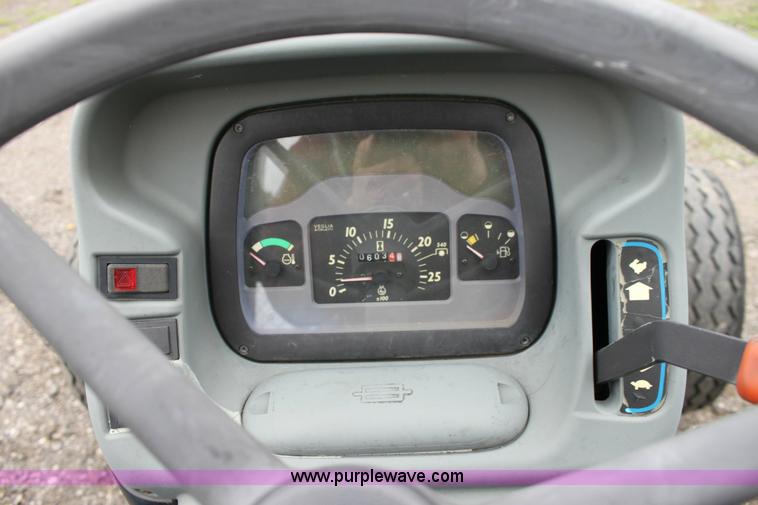 image for item 6279 2000 New Holland TN55 tractor