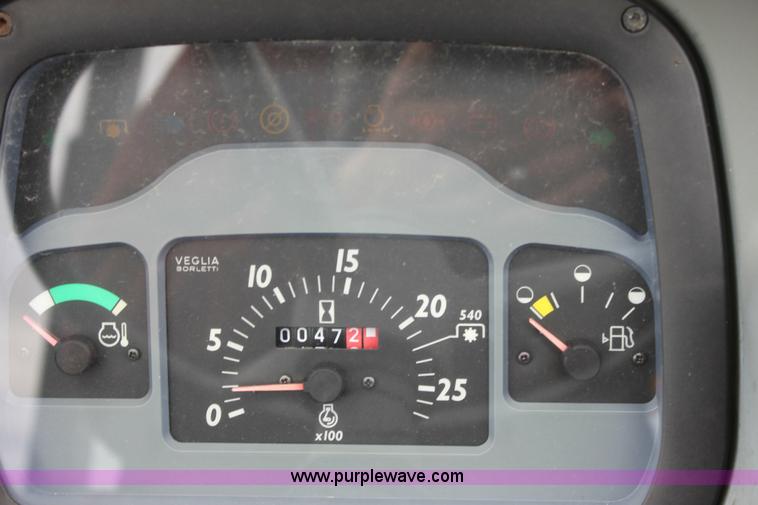 image for item 6280 2000 New Holland TN55 tractor