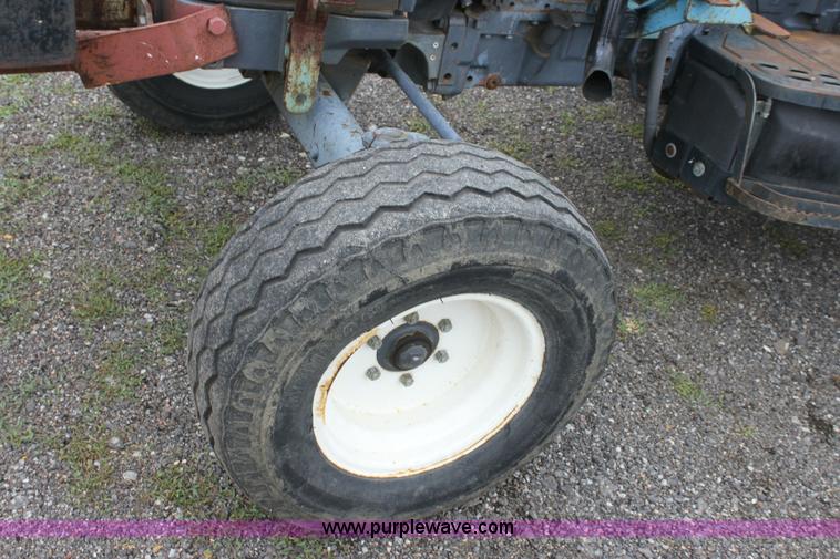 image for item 6280 2000 New Holland TN55 tractor