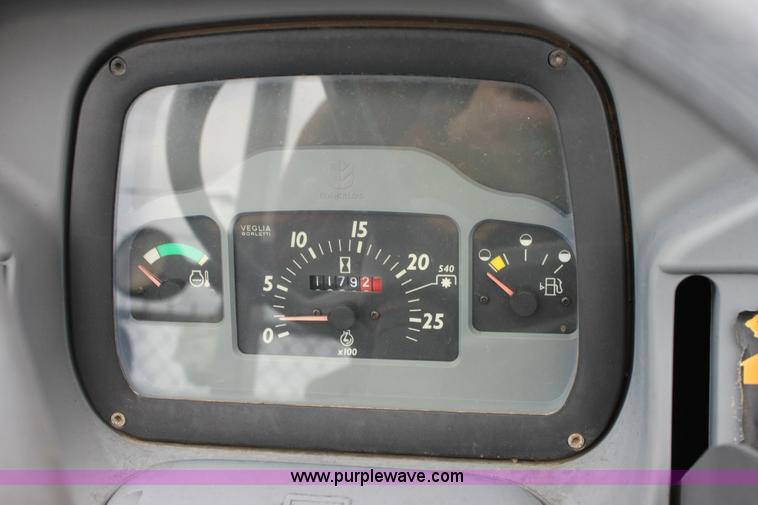 image for item 6281 2003 New Holland TN55 tractor