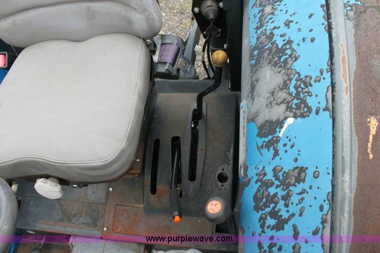 image for item 6282 2000 New Holland TN55 tractor