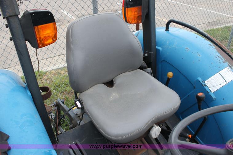 image for item 6283 2000 New Holland TN55 tractor