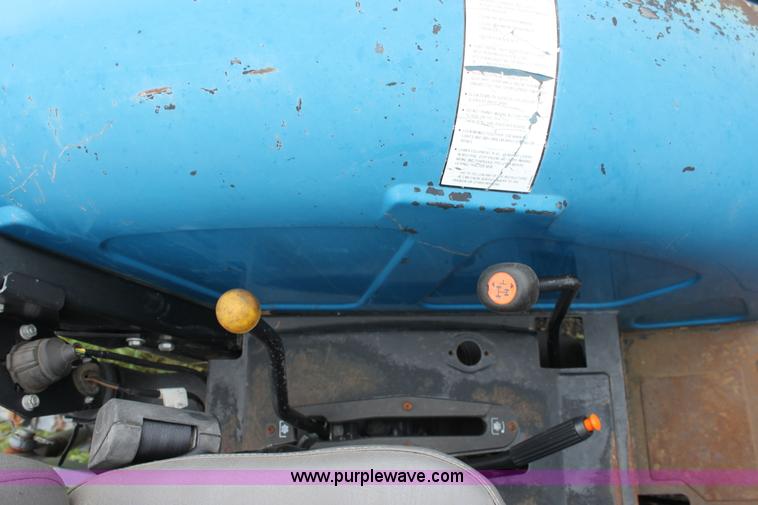 image for item 6283 2000 New Holland TN55 tractor