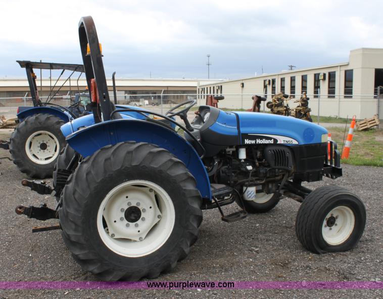 image for item 6284 2003 New Holland TN55 tractor