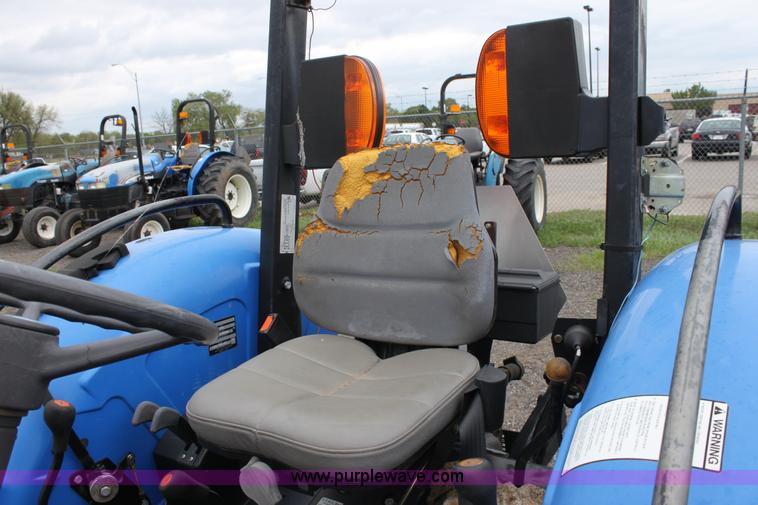 image for item 6284 2003 New Holland TN55 tractor