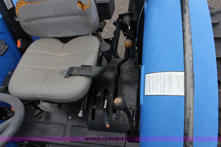 image for item 6284 2003 New Holland TN55 tractor