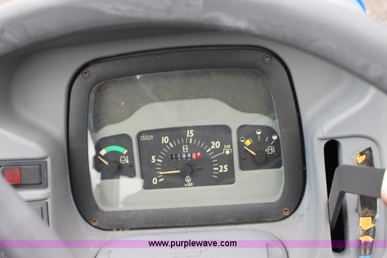 image for item 6284 2003 New Holland TN55 tractor