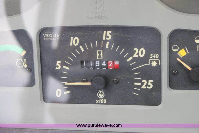 image for item 6284 2003 New Holland TN55 tractor