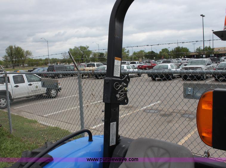 image for item 6285 2007 New Holland TN60A tractor