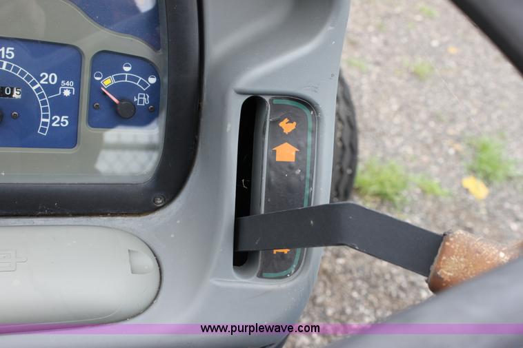 image for item 6285 2007 New Holland TN60A tractor