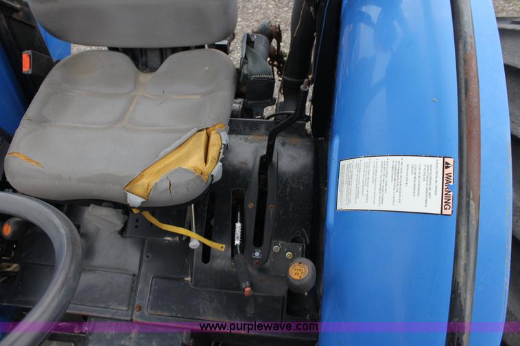 image for item 6286 2003 New Holland TN55 tractor