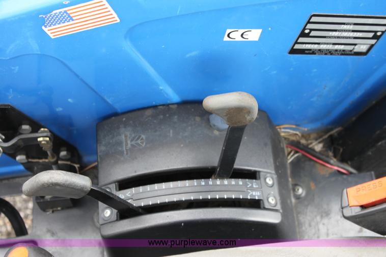 image for item 6286 2003 New Holland TN55 tractor