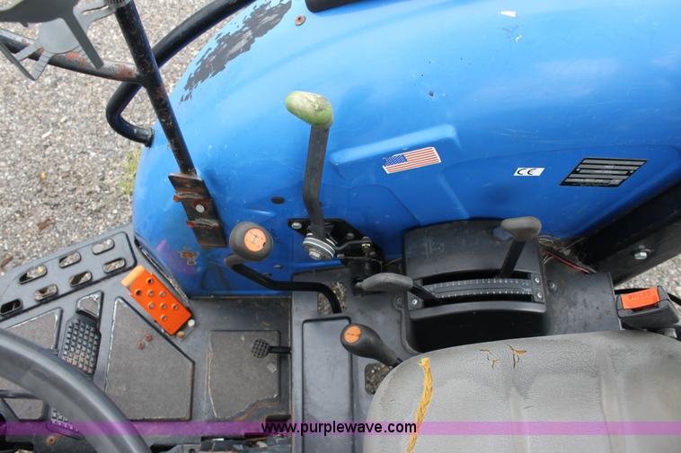 image for item 6286 2003 New Holland TN55 tractor