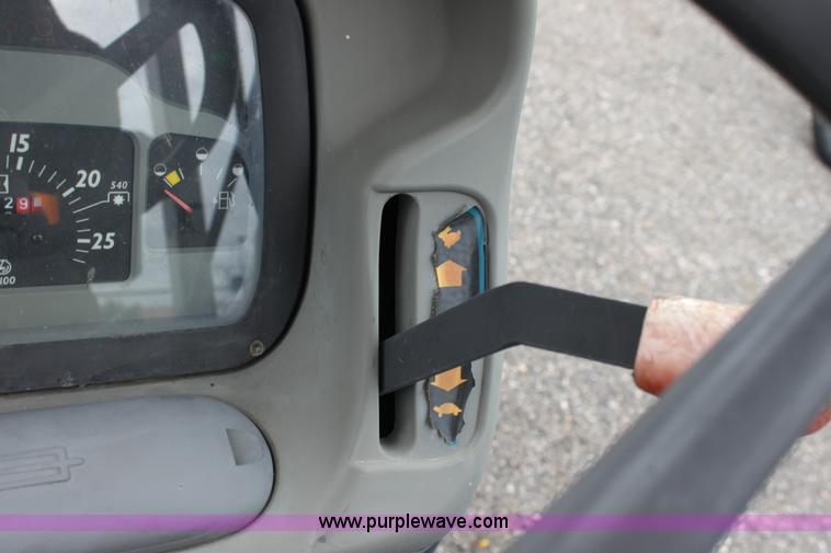 image for item 6286 2003 New Holland TN55 tractor