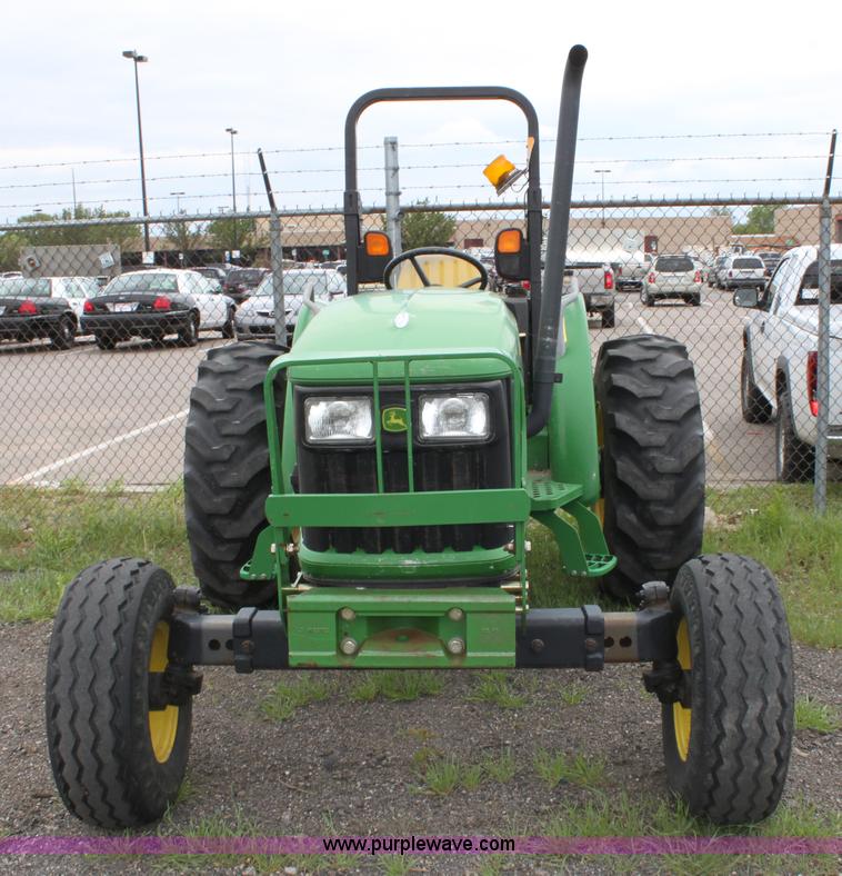 image for item 6287 2005 John Deere 5225 tractor