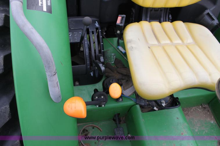 image for item 6287 2005 John Deere 5225 tractor