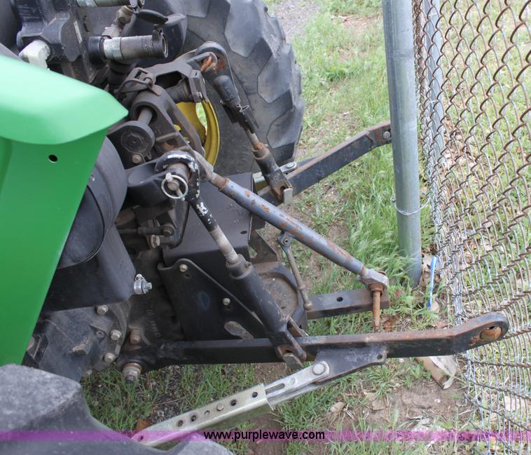 image for item 6287 2005 John Deere 5225 tractor
