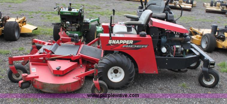image for item 6323 Snapper Z rider turf cruiser 72" riding lawn mower