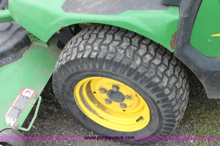 image for item 6367 2005 John Deere F1435 commercial riding lawn mower