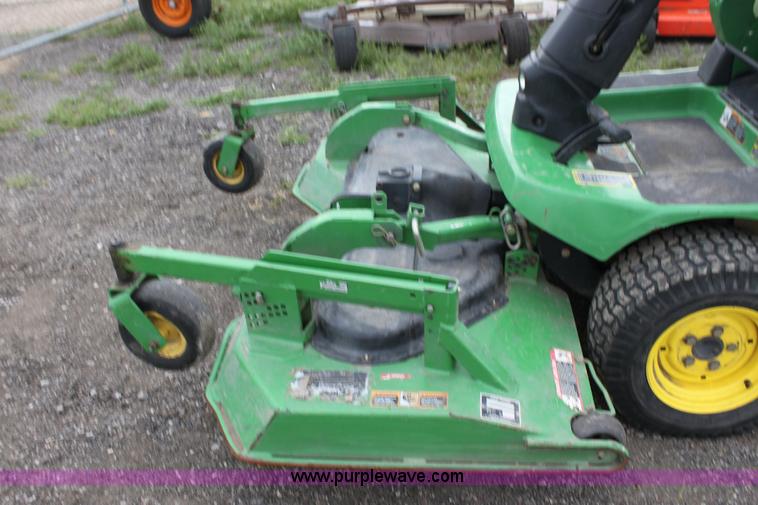 image for item 6367 2005 John Deere F1435 commercial riding lawn mower