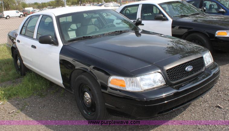 image for item 6376 2008 Ford Crown Victoria Police Interceptor