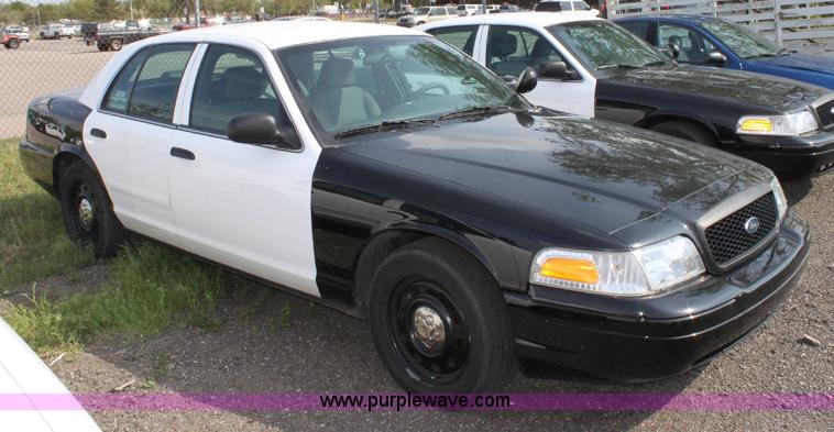 image for item 6376 2008 Ford Crown Victoria Police Interceptor