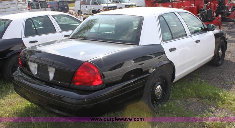 image for item 6376 2008 Ford Crown Victoria Police Interceptor