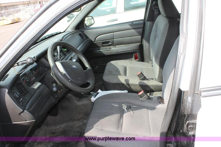 image for item 6376 2008 Ford Crown Victoria Police Interceptor