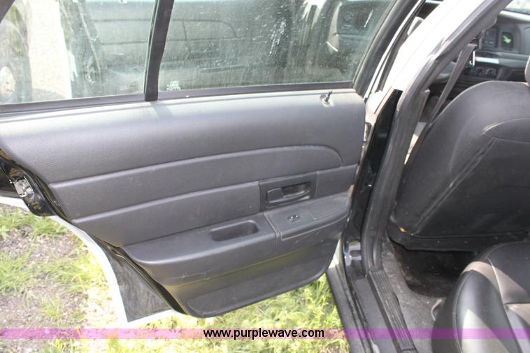 image for item 6376 2008 Ford Crown Victoria Police Interceptor