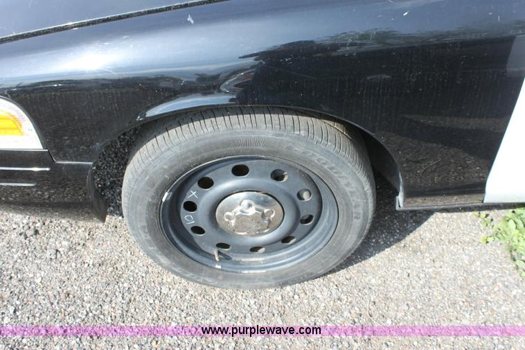 image for item 6376 2008 Ford Crown Victoria Police Interceptor