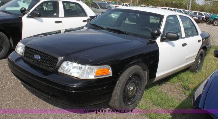 image for item 6377 2008 Ford Crown Victoria Police Interceptor