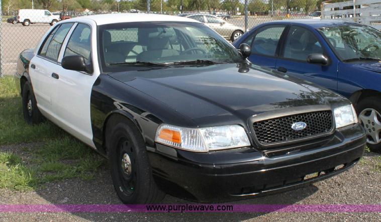 image for item 6377 2008 Ford Crown Victoria Police Interceptor
