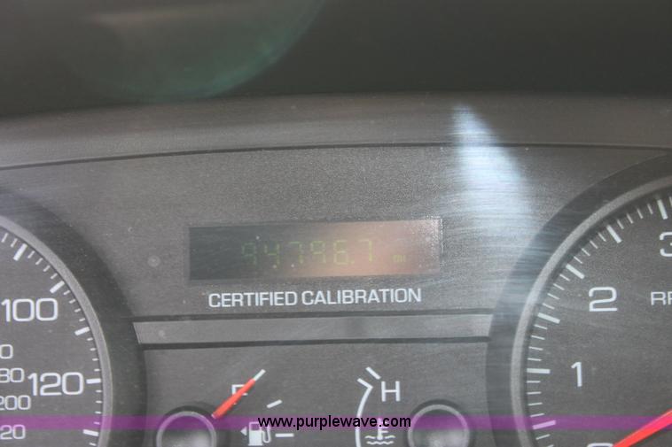 image for item 6377 2008 Ford Crown Victoria Police Interceptor