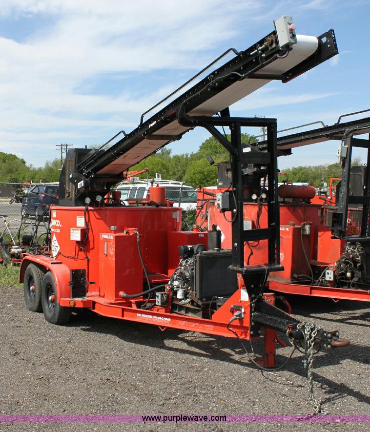 image for item 6382 2005 Crafco E-Z Pour 400D melter applicator