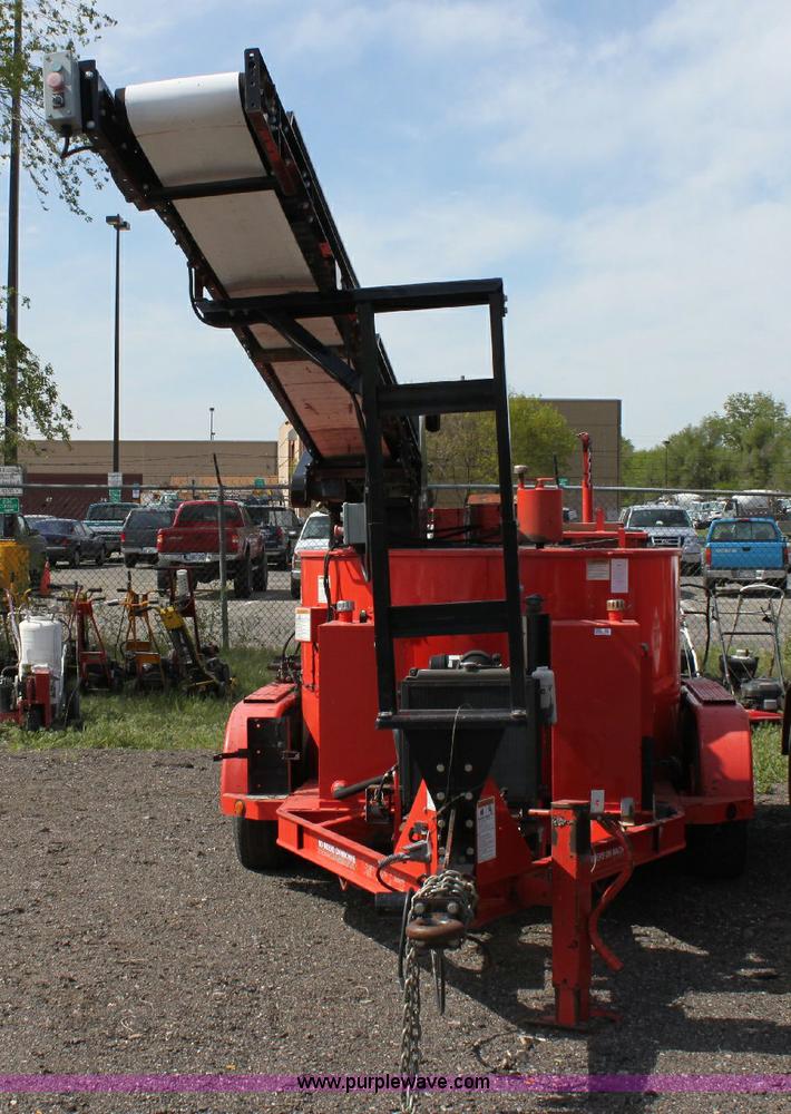 image for item 6382 2005 Crafco E-Z Pour 400D melter applicator