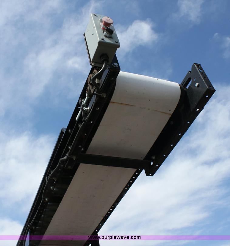 image for item 6382 2005 Crafco E-Z Pour 400D melter applicator