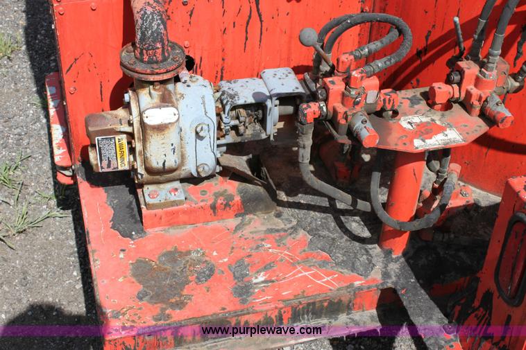 image for item 6382 2005 Crafco E-Z Pour 400D melter applicator