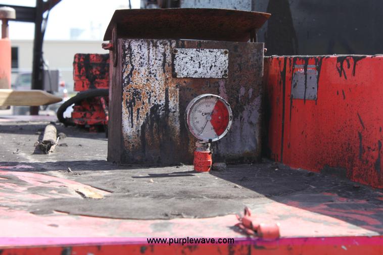 image for item 6382 2005 Crafco E-Z Pour 400D melter applicator