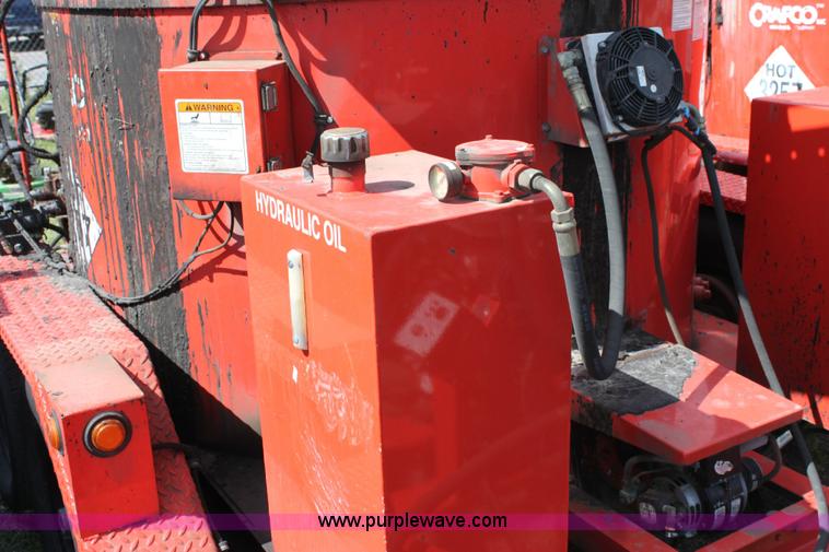 image for item 6385 2006 Crafco E-Z Pour 400D melter applicator